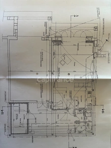 Bergerie de 300 m² implantée sur une parcelle de 64 928 m²...