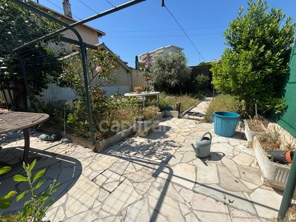 Maison à vendre 3 pièces LE CANNET (06), dépendances, jardin, abri voiture !!