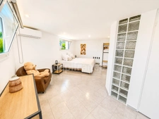 Maison à vendre 6 pièces LA MOTTE (83), 4 chambres, piscine, jardin paysagé  de 1980 m²