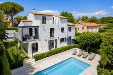 Maison à vendre 5 pièces FREJUS (83), piscine, jacuzzi, terrasses, jardin, garage