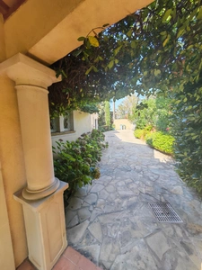 Propriete à vendre 6 pièces SAINT RAPHAEL (83)