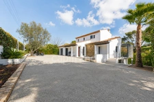 Maison à vendre 5 pièces FREJUS (83), piscine, jacuzzi, terrasses, jardin, garage