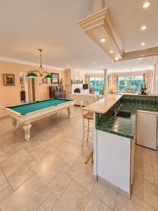Propriete à vendre 6 pièces SAINT RAPHAEL (83)