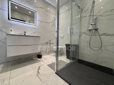 Appartement à vendre 3 pièces ANTIBES (06), aucune charge de copropriété, terrasse, place de parking privative !!