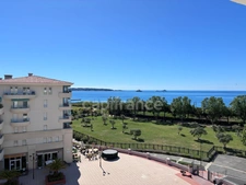 Appartement à vendre 2 pièces JUAN LES PINS (06), dernier étage, vue mer, terrasse, cave, possibilité place de parking !