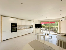Appartement à vendre 2 pièces CANNES (06), vue mer, terrasse, piscine, place de parking !!