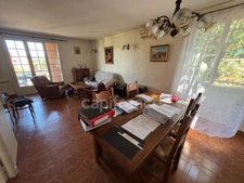 Maison de plain-pied de 240 m² à vendre LE CANNET DES MAURES (83), parcelle constructible détachable !!