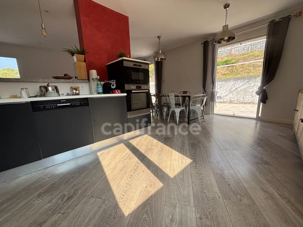 Maison à vendre 6 pièces CAGNES SUR MER (06), jardin piscinable, cave !