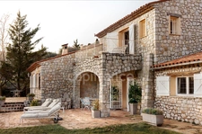 Propriete à vendre 6 pièces GOURDON (06), vue mer, jardin de 6000 m², garage...