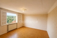 Maison à vendre 5 pièces AGAY (83), jardin, garage, deux studios !!