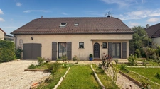 MAISON INDIVIDUELLE à rafraîchir