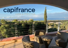 En Corse sur la commune de Calvi,Belle villa T5+dépendance offrant vue sur la Baie.