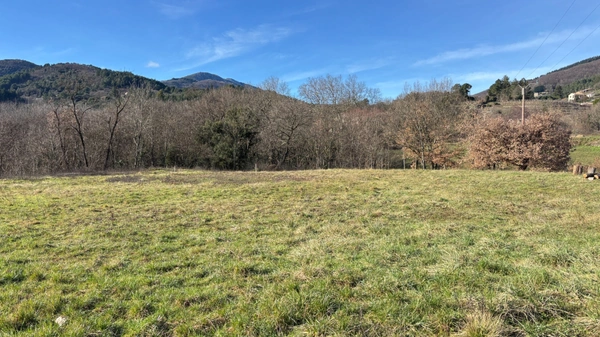 Terrain à vendre  ROCHER (07) Superficie de 1032 m2