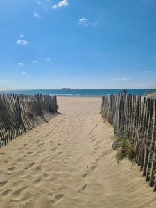 Cap d’Agde – Secteur Richelieu : Appartement T2 au 3ème et dernier étage avec parking et piscine