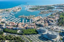🌟 L'EXCEPTION AU CŒUR DU CENTRE-PORT : PRESTIGE ET LUMIÈRE AU CAP D’AGDE