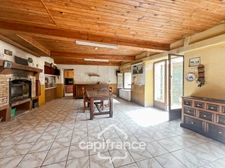 Maison d'environ 120 m2 avec plus de 2,2 hectares de terrain et un potentiel d'agrandissement exceptionnel – Saint-Jean-de-Muzols