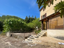 Maison d'environ 120 m2 avec plus de 2,2 hectares de terrain et un potentiel d'agrandissement exceptionnel – Saint-Jean-de-Muzols