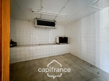 Maison d'environ 120 m2 avec plus de 2,2 hectares de terrain et un potentiel d'agrandissement exceptionnel – Saint-Jean-de-Muzols