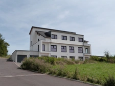Dpt Moselle (57), à vendre proche de SARREGUEMINES appartement T5 de 104 m²  