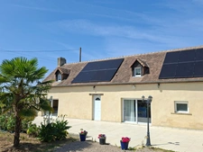 Habitation longère 7 pièces, garage, atelier, et 3 carports , au calme, dans hameau, proche Fresnay sur Sarthe et Ancinnes, 3min A28 & Gare