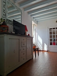 Jolie longère authentique + 170 m2 , sans aucun vis à vis au bord du Perche, entre campagne et forets,  avec dépendance, buchet et cellier, jardin arboré.