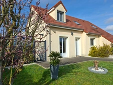 Maison 4 chambres secteur Mamers - SAint Longis, parfaitement entretenue, impasse calme, grand cellier et garage, jardin clos