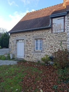 Longère + dépendance + grange, 3000m2 terrain clos, proche de ST CENERI LE GEREI & à 10 MIN ALENCON- Commerces et écoles à moins de 7 min.