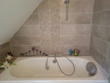 Maison individuelle sous sol 2007, secteur Le Mele Sur Sarthe 61, 4 chambres, 2sdb, 2wc, jardin arboré sans vis à vis, jaccuzzi, entre ALENCON et Mortagne au Perche