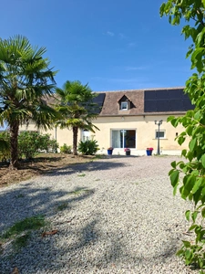 Habitation longère 7 pièces, garage, atelier, et 3 carports , au calme, dans hameau, proche Fresnay sur Sarthe et Ancinnes, 3min A28 & Gare