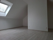 Maison en pierre, rénovée au centre village de ANCINNES, 4 CHAMBRES, jardin clos ensoleillé
