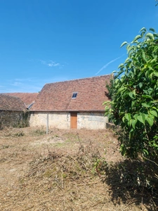 Maison en pierre brute à rénover, fond impasse, au calme Nord Sarthe proche Mamers, à 20min d'Alençon, accès rapide péage accès LE MANS  35 min