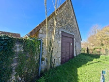 Maison en pierre brute à rénover, fond impasse, au calme Nord Sarthe proche Mamers, à 20min d'Alençon, accès rapide péage accès LE MANS  35 min