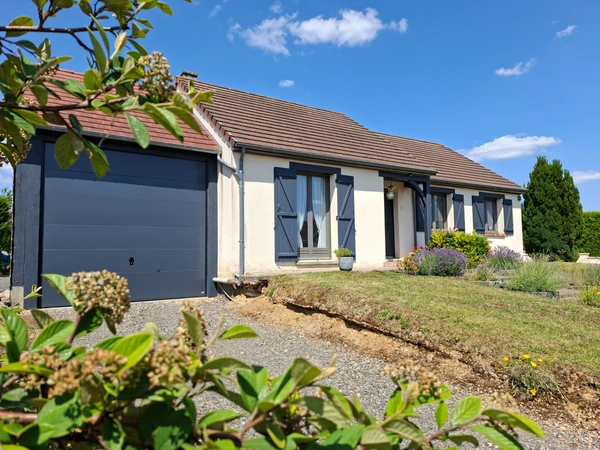 Maison individuelle 3 chambres, parfait état, entièrement plain pied, Sous sol + Garage camping car,  Proche ALENCON 