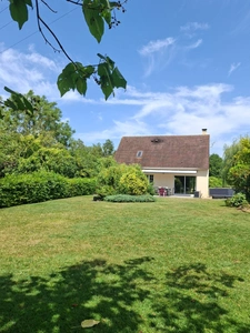 Maison individuelle sous sol 2007, secteur Le Mele Sur Sarthe 61, 4 chambres, 2sdb, 2wc, jardin arboré sans vis à vis, jaccuzzi, entre ALENCON et Mortagne au Perche