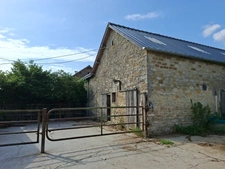 Propriété Corps de Ferme, 3 batisses en pierre, Batiments agricoles, gite & habitation de Qualité, proche LE PERCHE, ALENCON, 2h00 de PARIS, 45 Min LE MANS, 1h CAEN