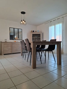 Maison parfaitement entretenue proche de Ancinnes,entièrement plain pied, SANS TRAVAUX, 15 min de Alençon, RARE sur le MARCHE  !!!!!!
