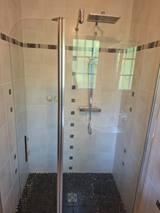 Maison individuelle sous sol 2007, secteur Le Mele Sur Sarthe 61, 4 chambres, 2sdb, 2wc, jardin arboré sans vis à vis, jaccuzzi, entre ALENCON et Mortagne au Perche