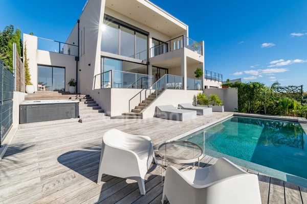 Maison à vendre 7 pièces MONTPELLIER (34)