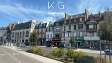Aux portes de Deauville, immeuble de bureaux à louer 250 m² divisibles pour professions libérales et activités tertiaires