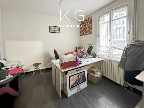 Deauville hypercentre, immeuble de caractère à rénover avec local commercial et appartement