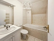 Touques, 3-bedroom duplex apartment for sale, two underground parking spaces in a secure residence