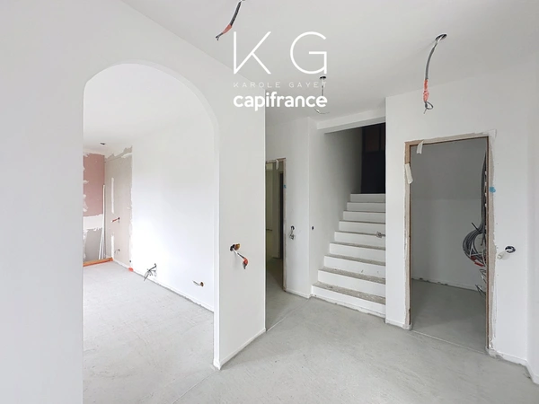 EXCLUSIVITE, à 5 minutes de Deauville, belle opportunité, maison à vendre de 220 m² sur un terrain de 813 m², la liberté de personnaliser les finitions 