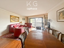 EXCLUSIVITE, Deauville hypercentre, très bel appartement 89 m2 avec 3 chambres dans le triangle d’or, en face de l'hôtel Le Normandy avec parking en sous‑sol