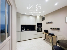 Deauville, proche place Morny, ravissante maison de ville à vendre 3 chambres avec terrasse de 34 m2 bien exposée