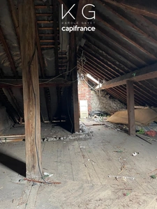 Deauville hypercentre, immeuble de caractère à rénover avec local commercial et appartement
