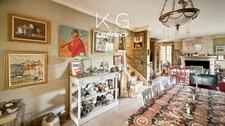 Family home of 230m2 for sale on a plot of 3,700m² with space for a swimming pool, 326m2 outbuildings, Gonneville-sur-Honfleur, 10 minutes from Honfleur and 20 minutes from Deauville