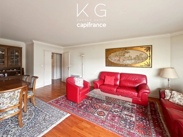EXCLUSIVITE, Deauville hypercentre, très bel appartement 89 m2 avec 3 chambres dans le triangle d’or, en face de l'hôtel Le Normandy avec parking en sous‑sol