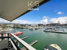 Port-Deauville à vendre appartement 104 m2 3 chambres avec terrasse exposée sud-est et vue panoramique sur le bassin