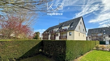 EXCLUSIVITE, à Tourgeville proche plage bel appartement en duplex 48 m2 à vendre 2 chambres, balcon et parking