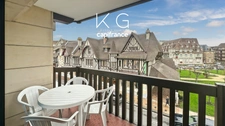 EXCLUSIVITE, Deauville hypercentre, très bel appartement 89 m2 avec 3 chambres dans le triangle d’or, en face de l'hôtel Le Normandy avec parking en sous‑sol